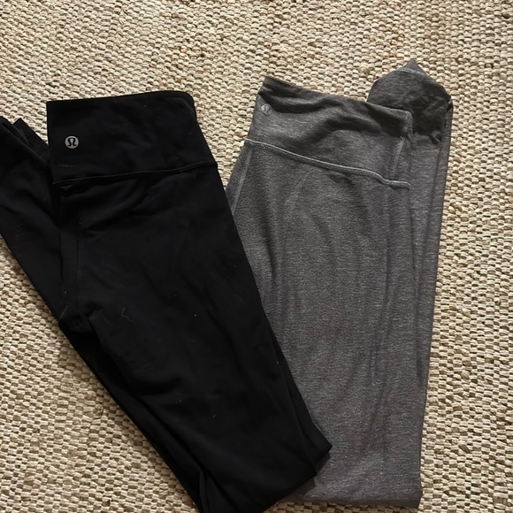 Two pair lulu lemon leggings - Picture 1 of 1